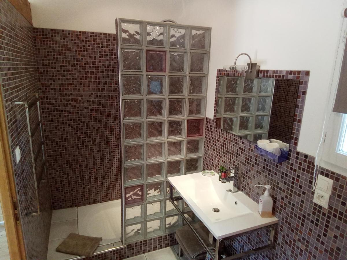 نيم La Chambre Haute المظهر الخارجي الصورة