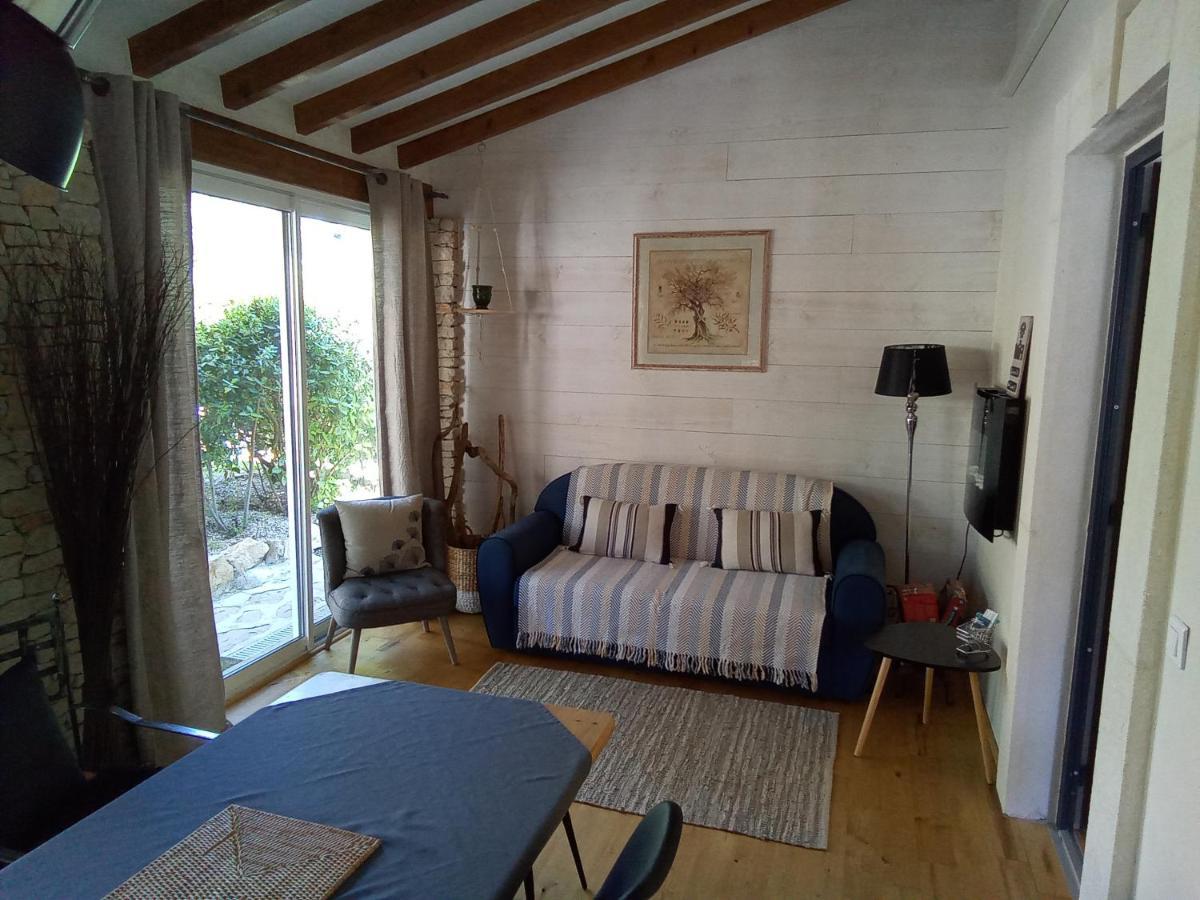نيم La Chambre Haute المظهر الخارجي الصورة